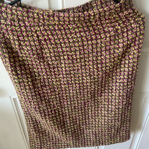 Paule Vasseur tweed suit. Size 42 EU /Size 6 US. Chanel-esque. Blazer & Skirt. - Picture 13 of 14